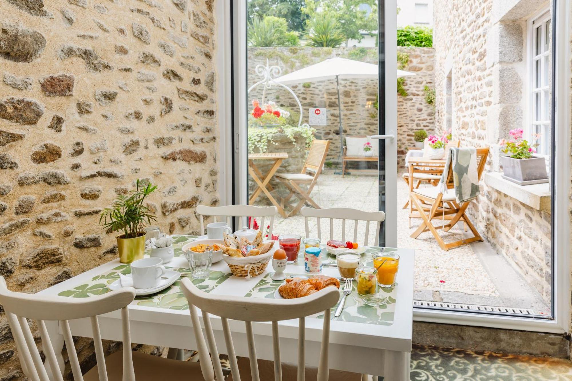 Demeures & Chateaux - Hotel De La Porte Saint-Malo Ντινάν Εξωτερικό φωτογραφία