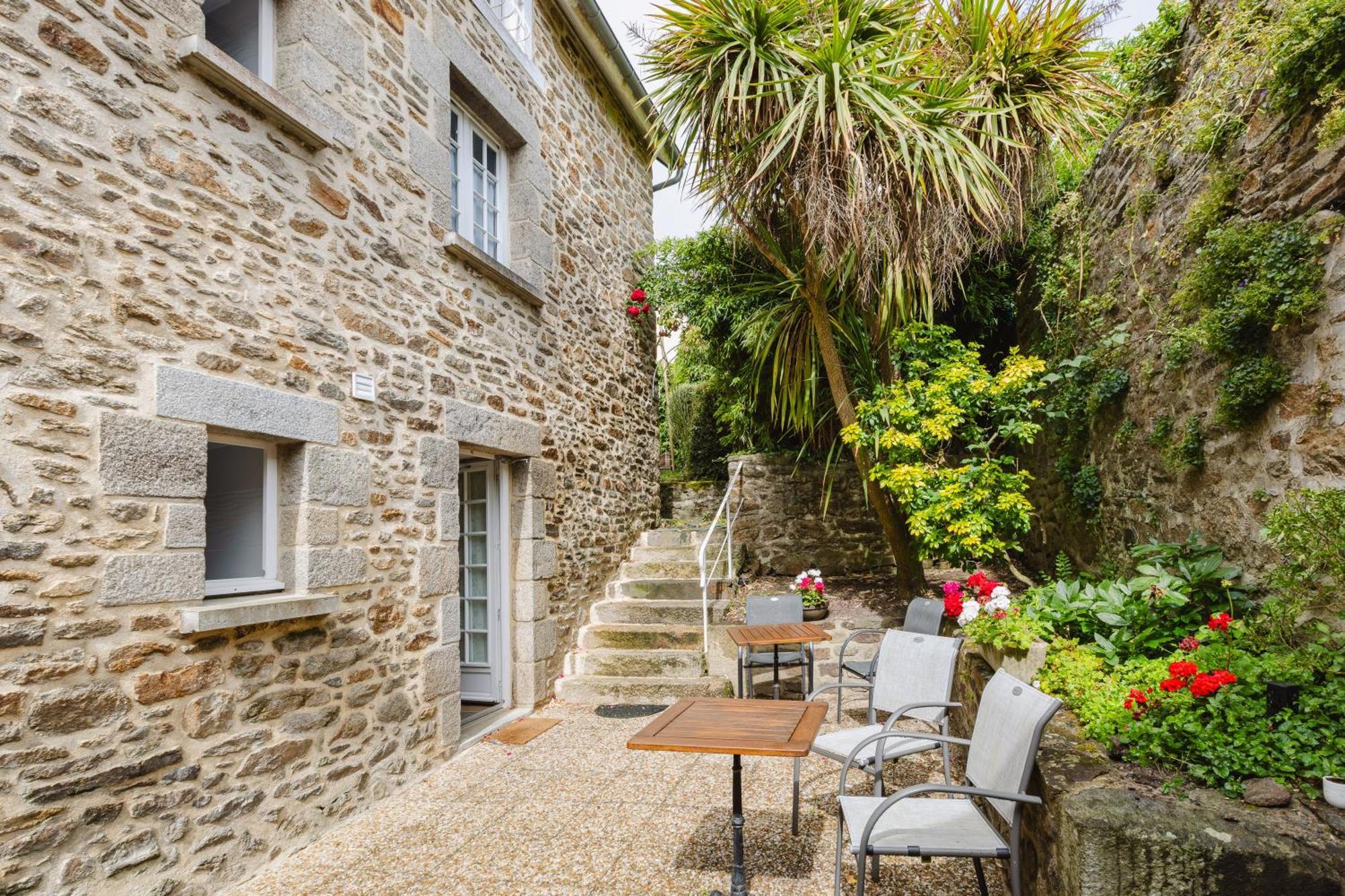 Demeures & Chateaux - Hotel De La Porte Saint-Malo Ντινάν Εξωτερικό φωτογραφία