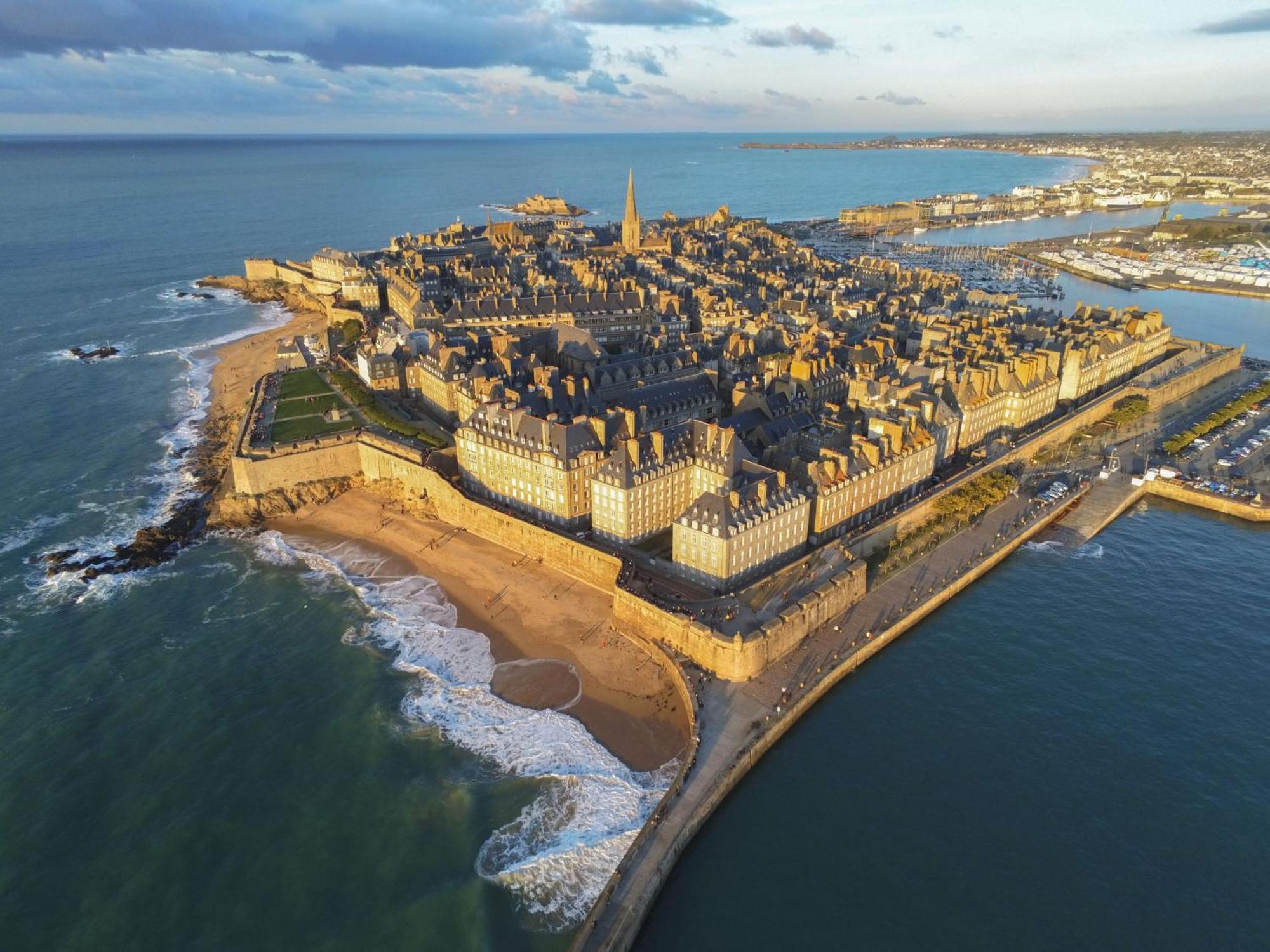 Demeures & Chateaux - Hotel De La Porte Saint-Malo Ντινάν Εξωτερικό φωτογραφία